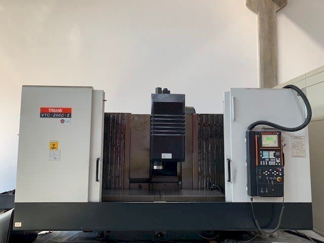 Mazak VT 200C II-maskinen framifrån