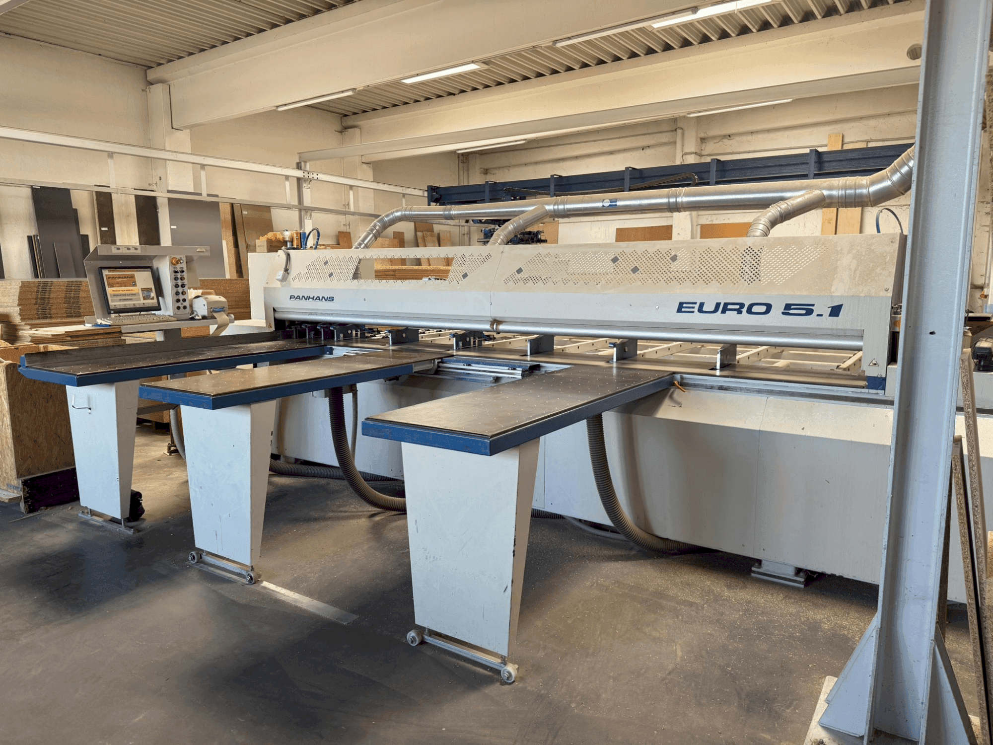 PANHANS Euro 5.1 + MLB 100-maskinen framifrån