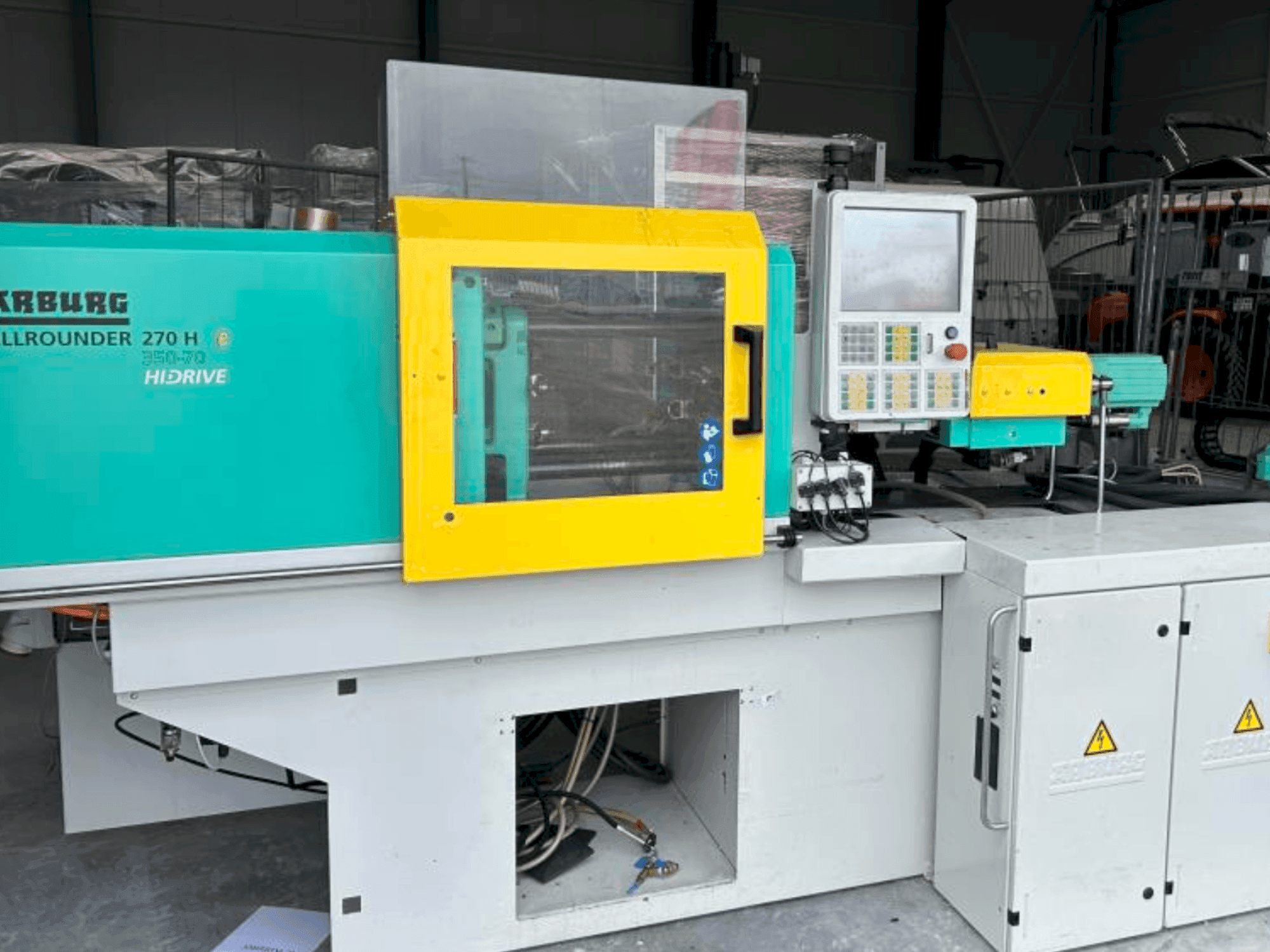 Arburg Allrounder 270 H 350-70-maskinen framifrån