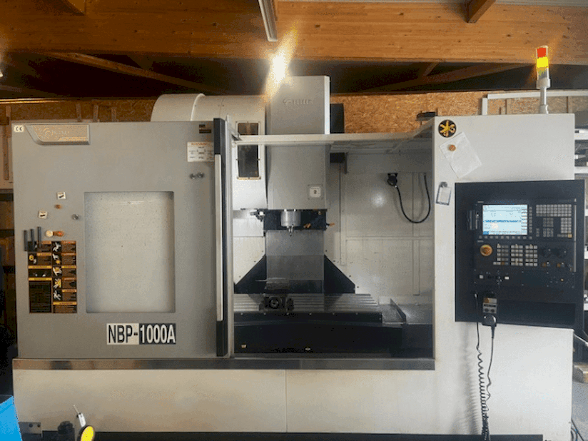 Feeler NBP 1000A-maskinen framifrån