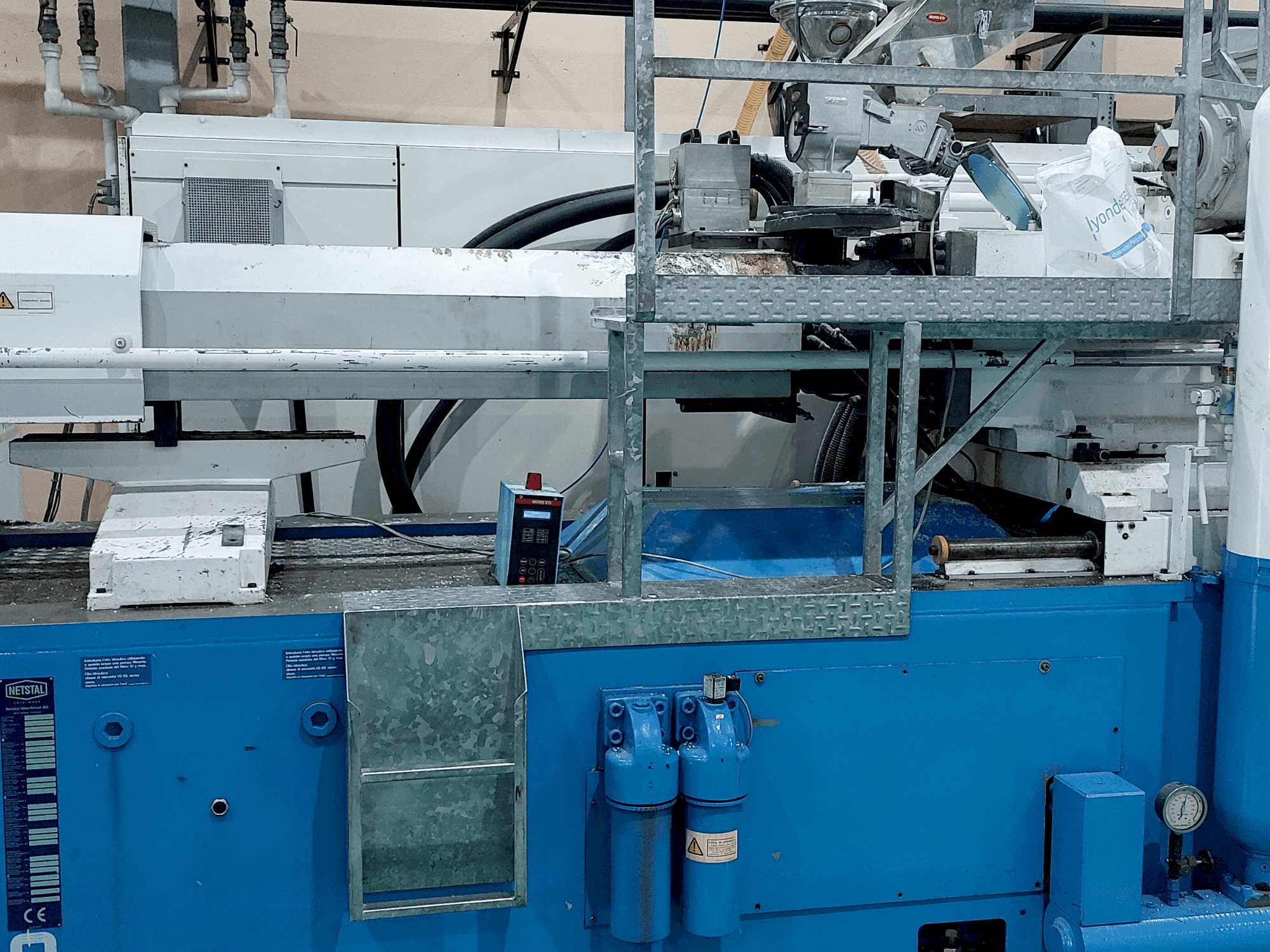 Netstal S 6000-5500E-maskinen framifrån