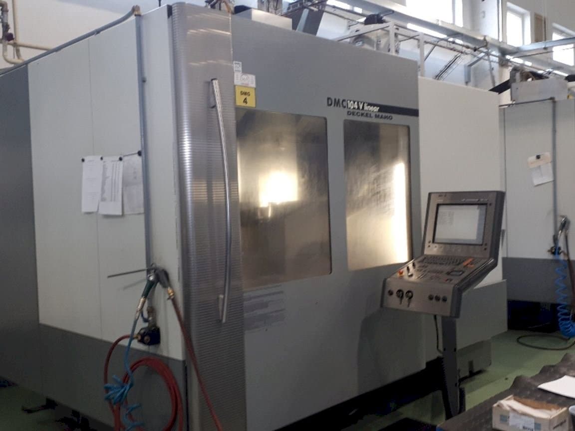 DECKEL MAHO DMC 104 linear-maskinen framifrån
