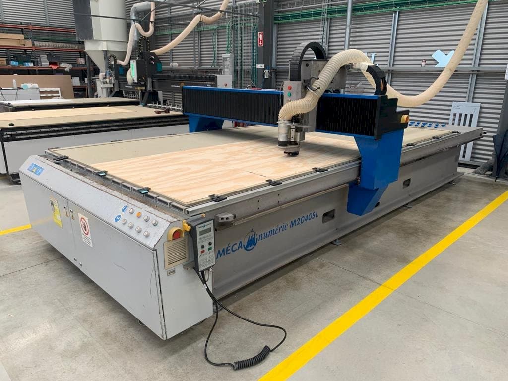MECANUMERIC M2040-maskinen framifrån
