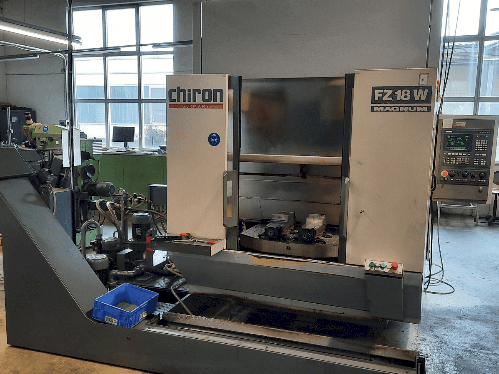 CHIRON FZ 18 W-maskinen framifrån