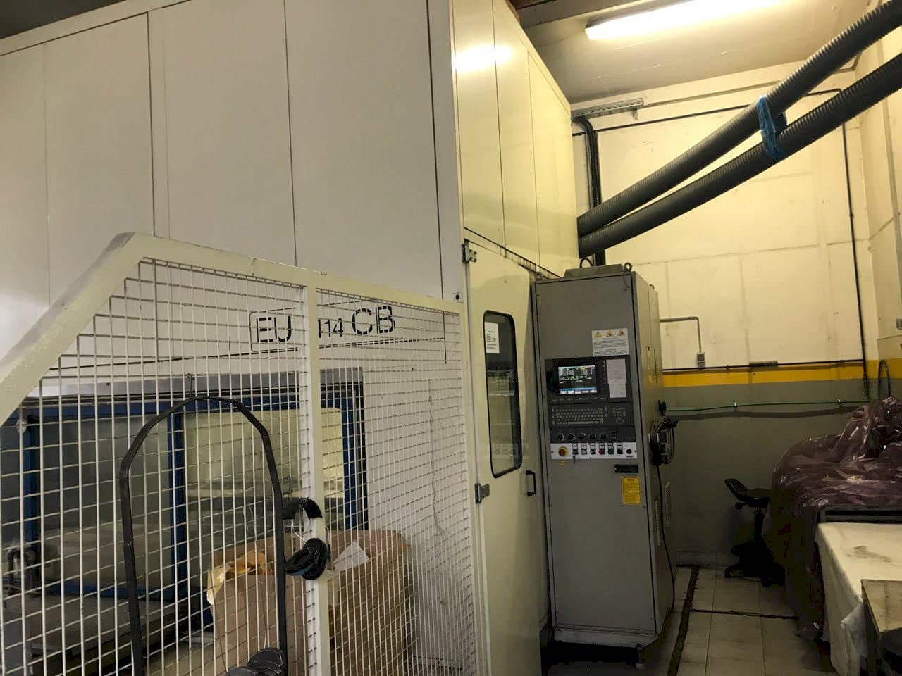 Belotti EU3414PWCB-maskinen sedd från vänster sida