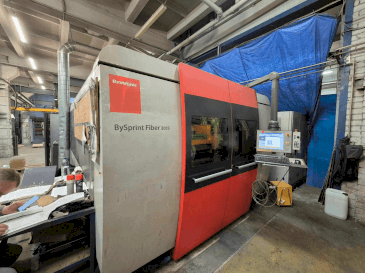 Bystronic Bysprint Fiber 3015 3kW-maskinen framifrån