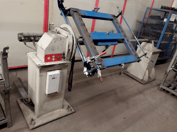 IGM Welding Robot System-maskinen framifrån