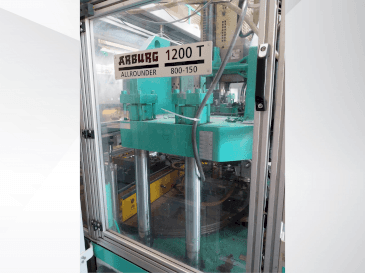 Arburg Allrounder 1200T 800-150-maskinen framifrån