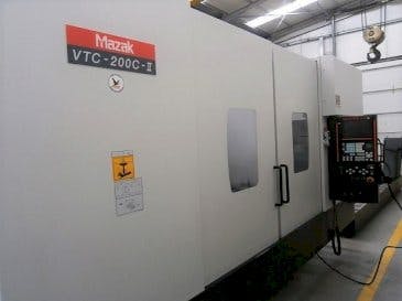 Mazak VTC-200C-maskinen framifrån