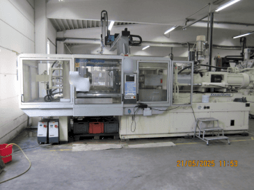 Krauss Maffei 350-2700 C2-maskinen framifrån