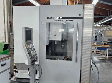 DMG DECKEL MAHO DMC 635V-maskinen framifrån