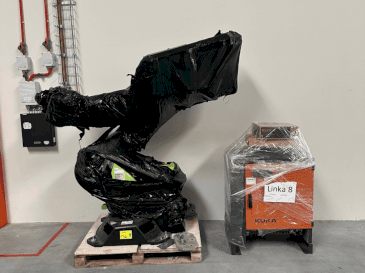 KUKA KR-90 R3100-maskinen framifrån