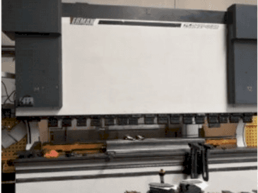 ERMAK CNC HAP 4100x400-maskinen framifrån