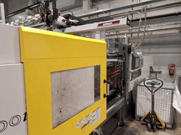 FANUC Roboshot S300iA-maskinen framifrån