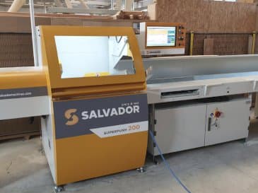 SALVADOR Superpush 200-maskinen framifrån