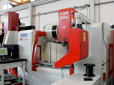 ACRA AHSM 1000 L-maskinen framifrån