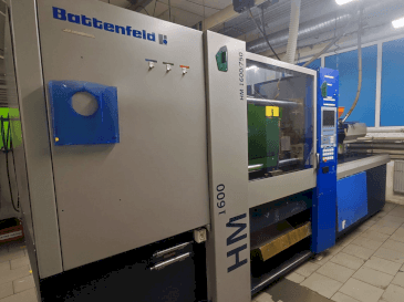 Battenfeld HM 1600/750-maskinen framifrån