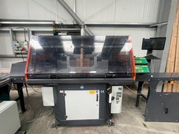TIGER UKA 600 Cross cut installation-maskinen framifrån