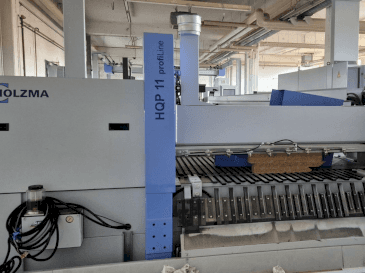 HOLZMA PROFI HQP 11/16/56/L/X-maskinen framifrån