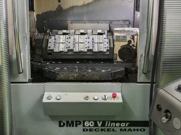 DECKEL MAHO-maskinen framifrånDMP 60 V linear