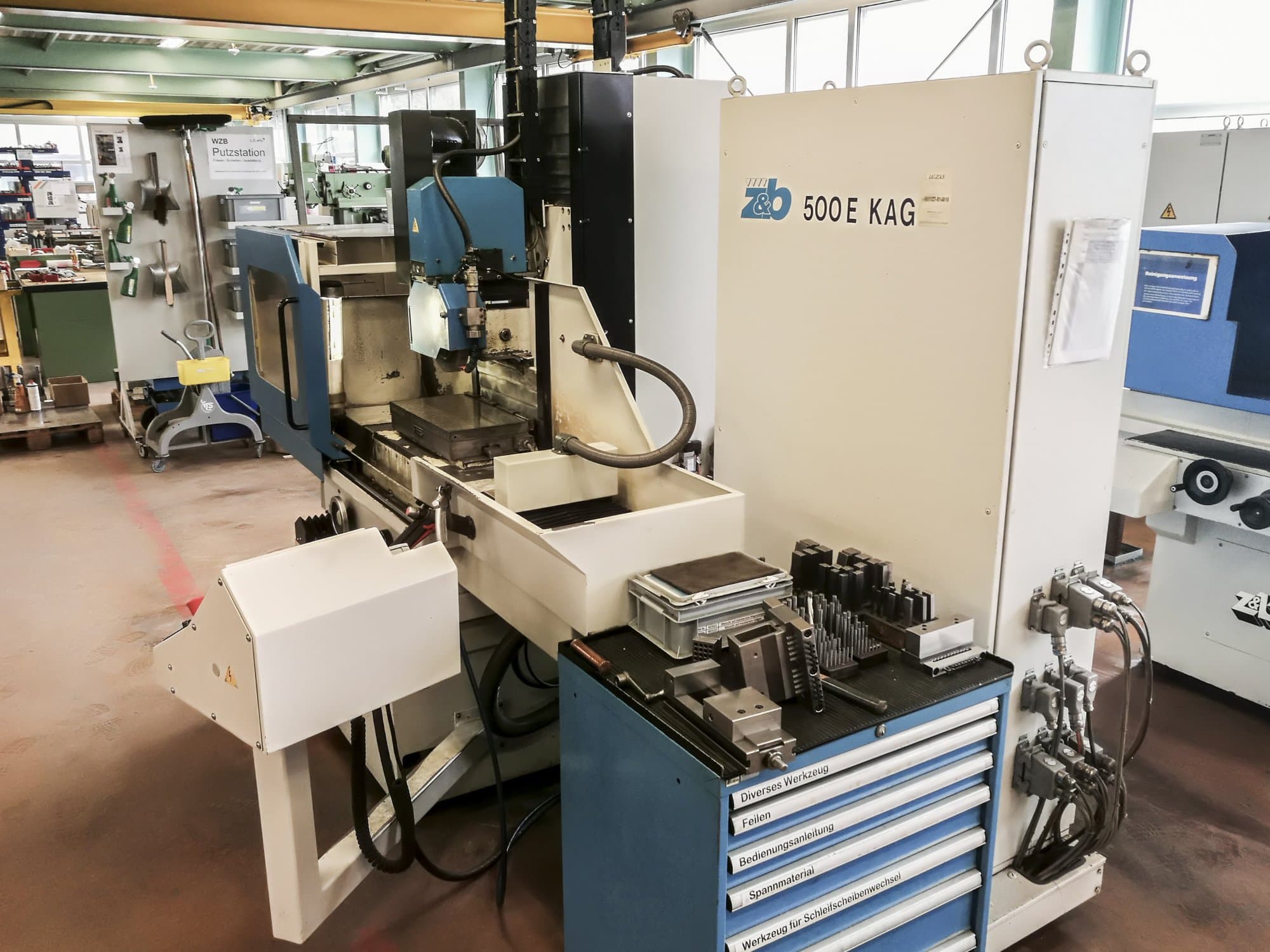 ZIERSCH & BALTRUSCH-maskinen sedd från högerSTARLINE 500E