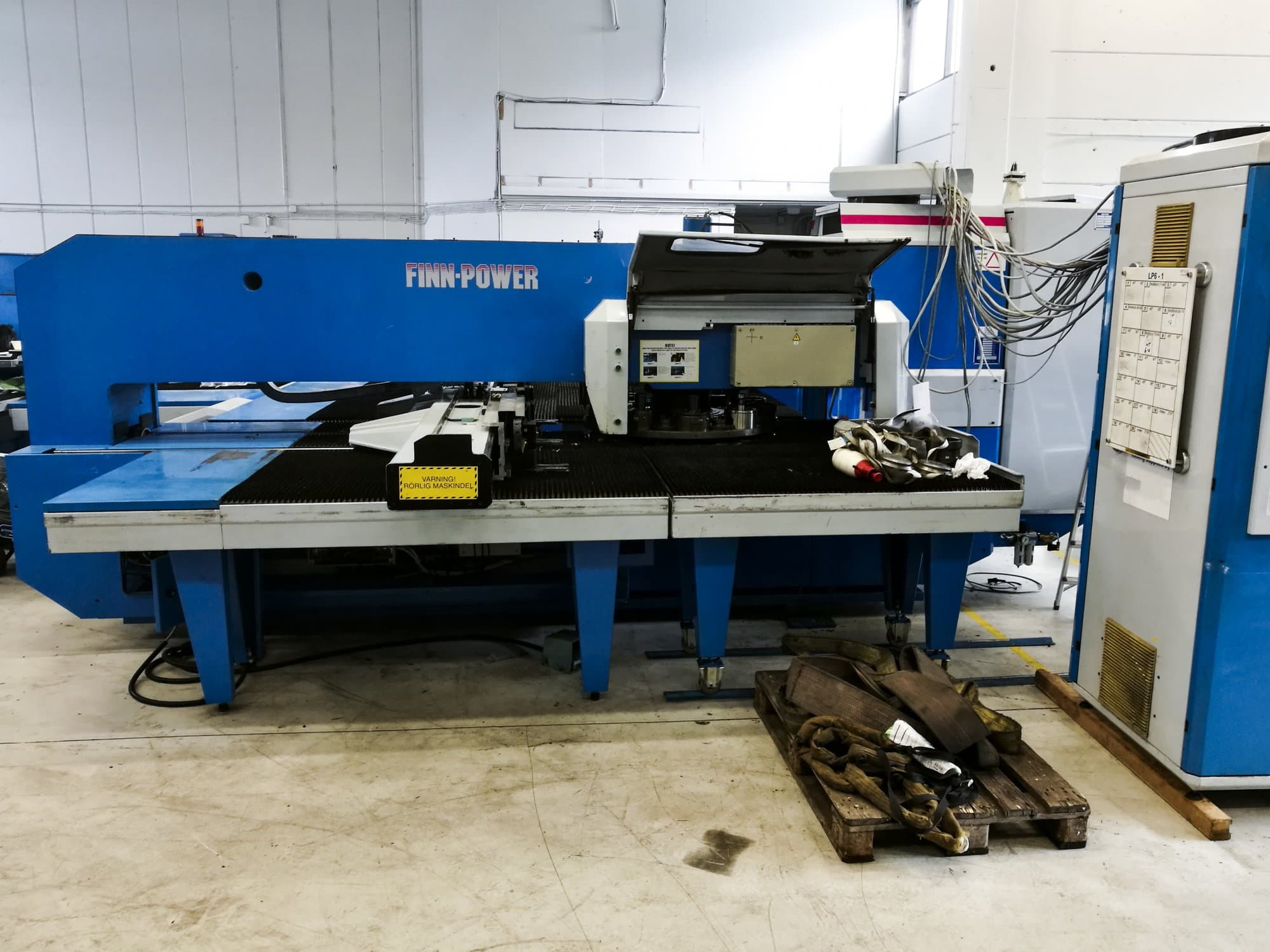 Finn-Power-maskinen framifrånLP6 SB