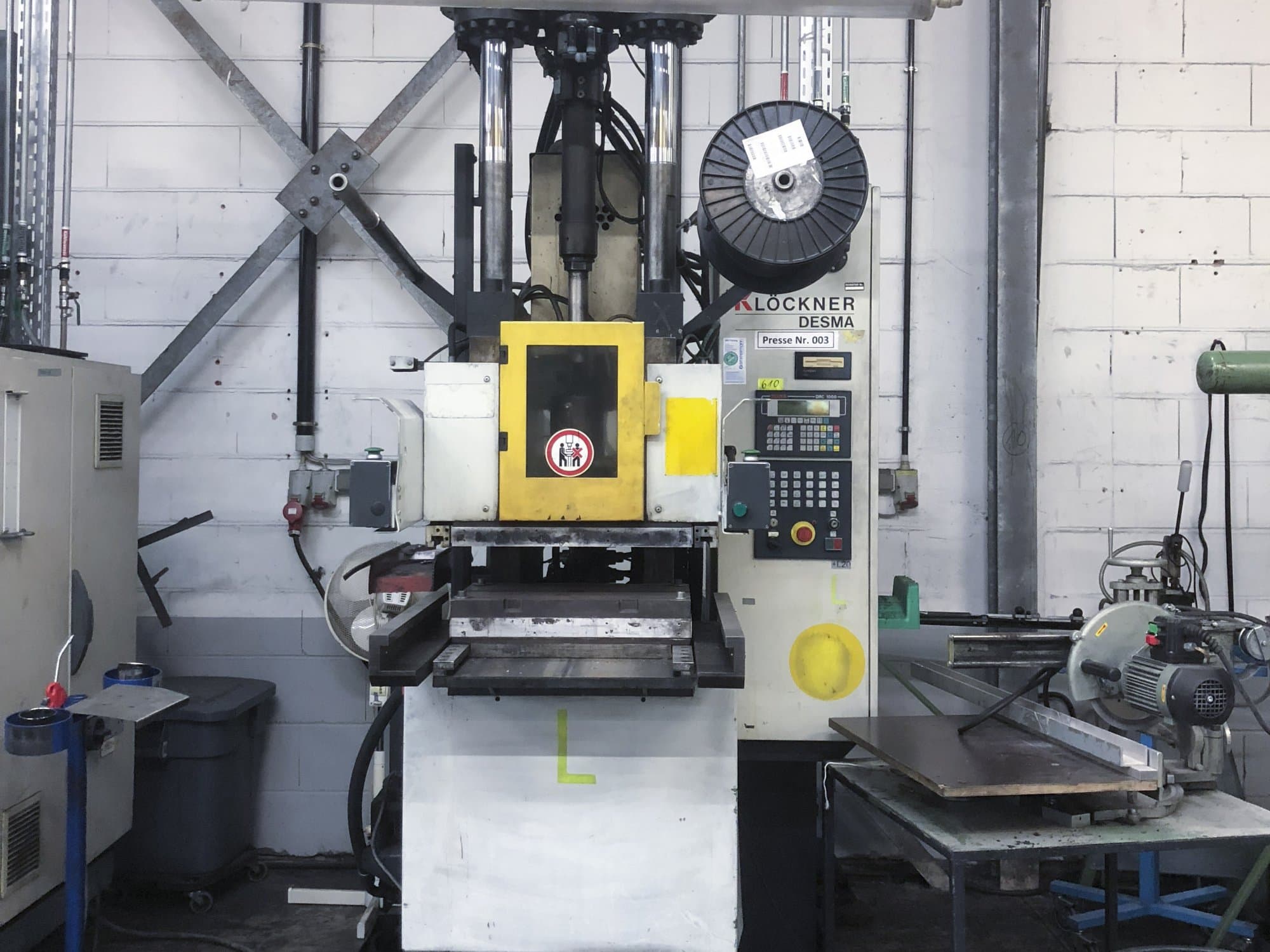 Kloeckner Desma-maskinen framifrån956.050 ZO