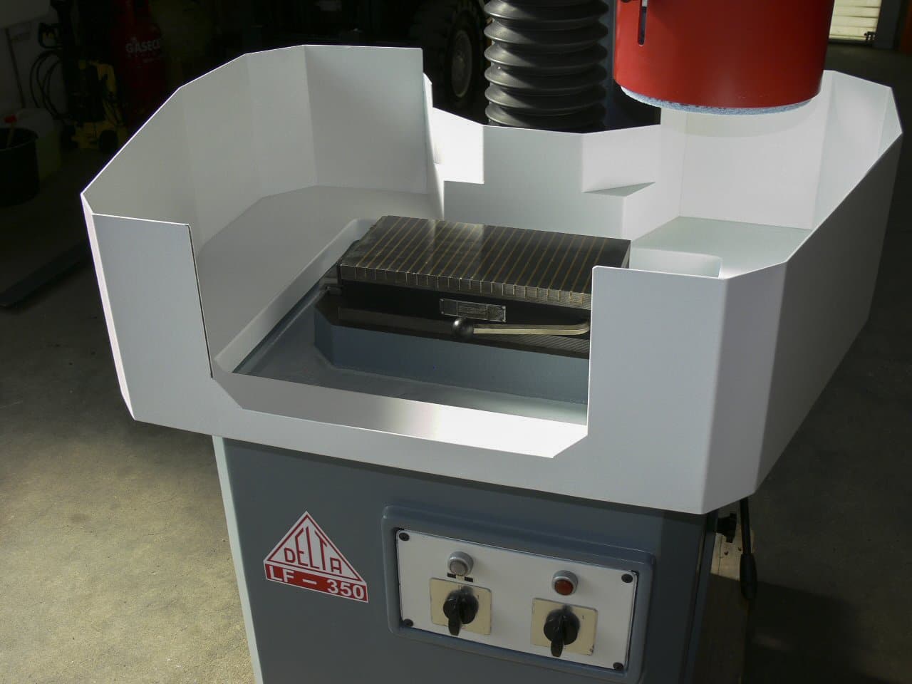 DELTA-maskinen framifrånLF-350