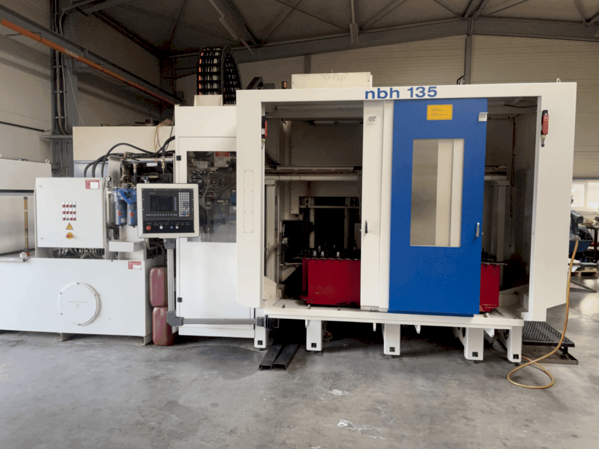 HULLER HILLE NBH 135 Speed-maskinen framifrån