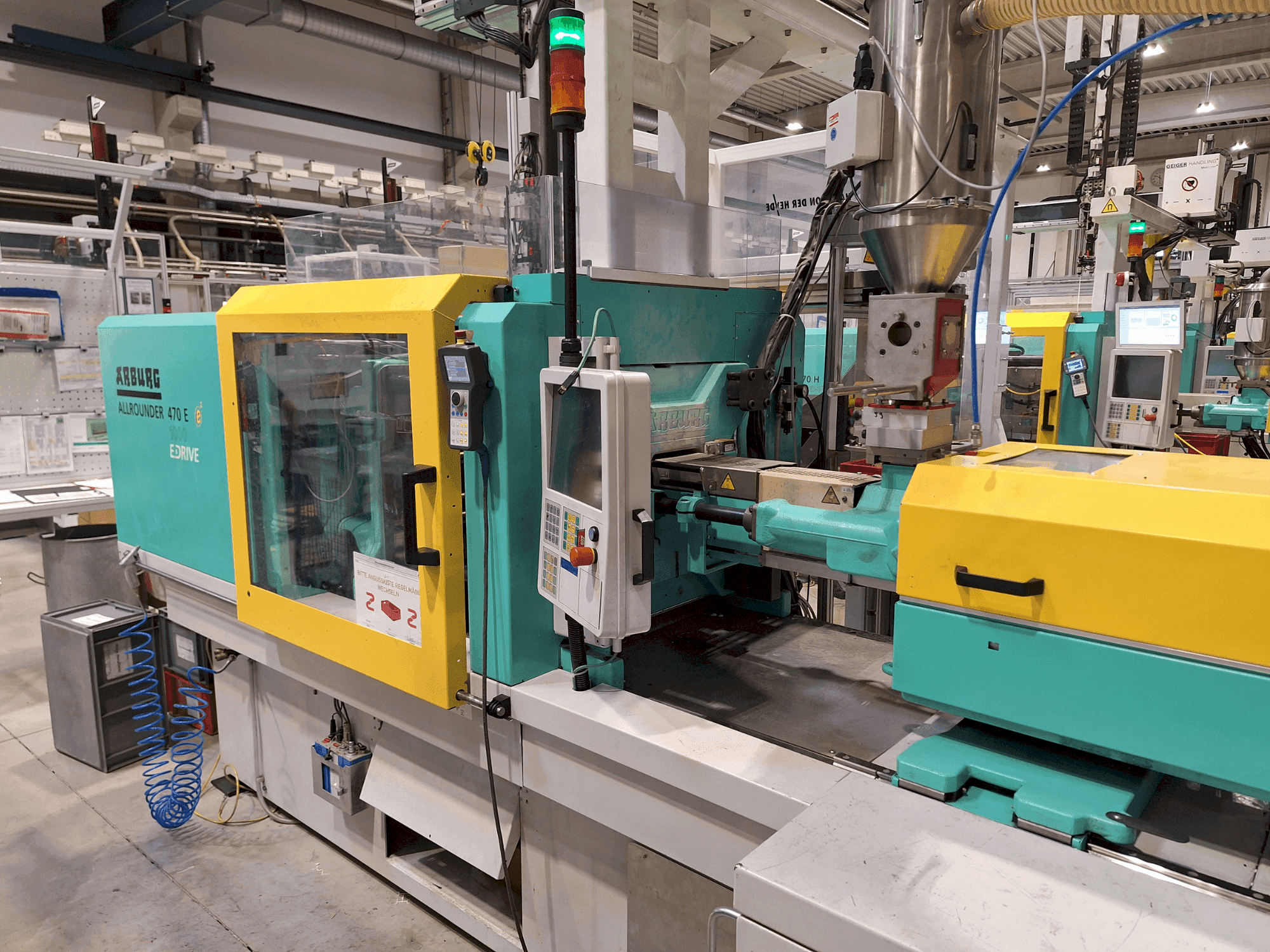 Arburg 470 E 1000-700 (2011)-maskinen framifrån