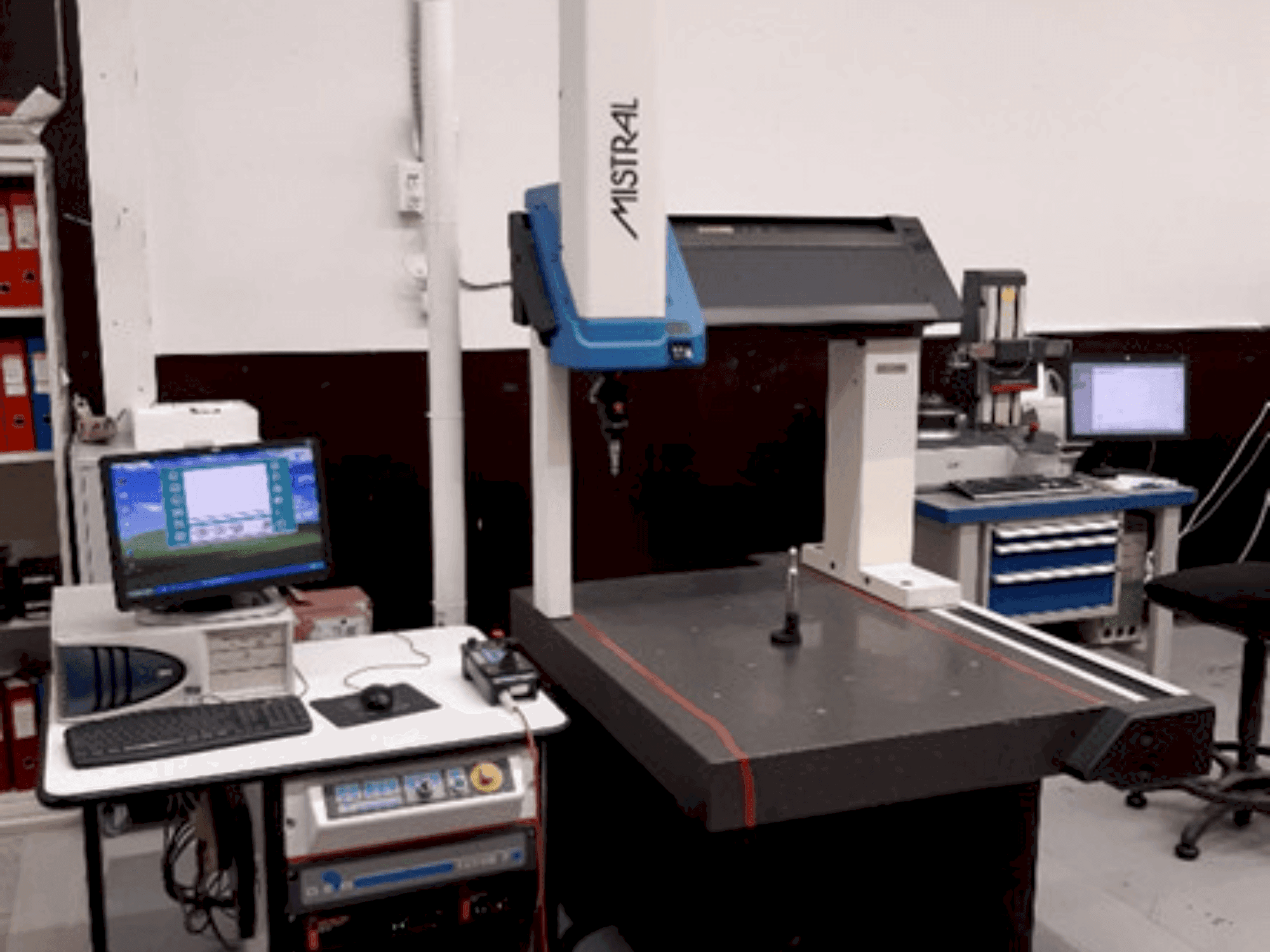 DEA Mistral 070705-maskinen framifrån