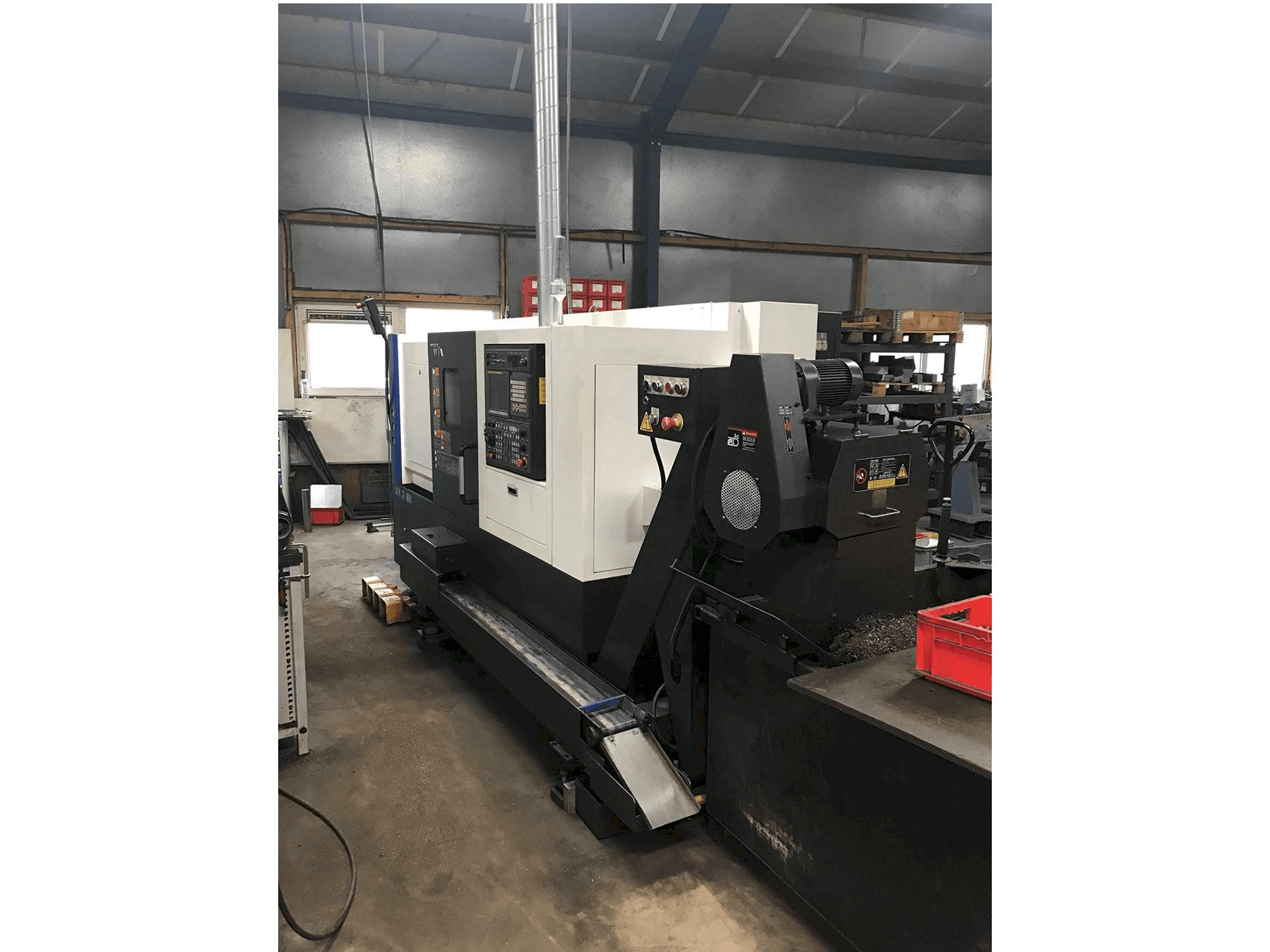 Hyundai Wia L230LMSA-maskinen framifrån