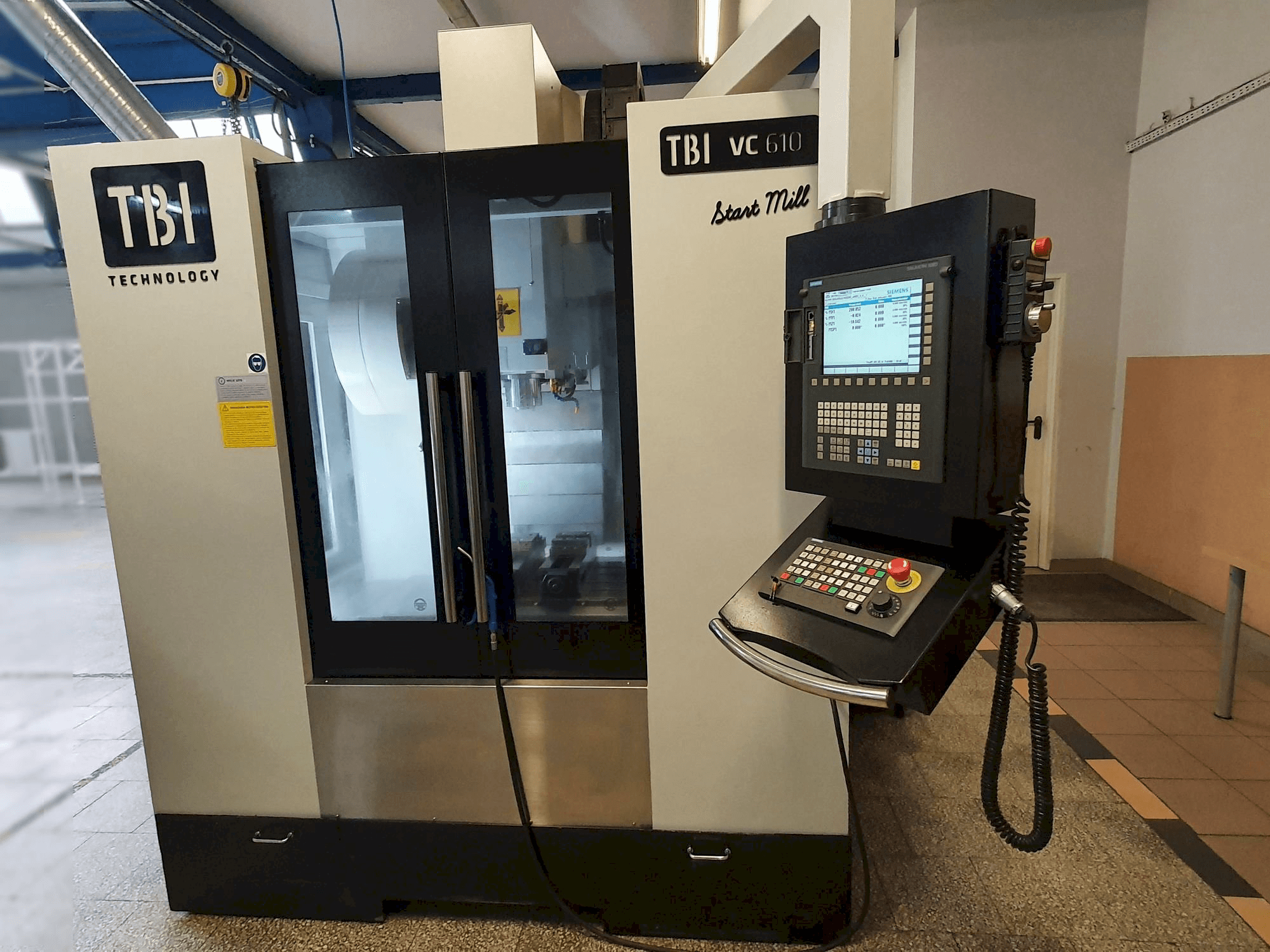 TBI VC610 Start Mill-maskinen framifrån