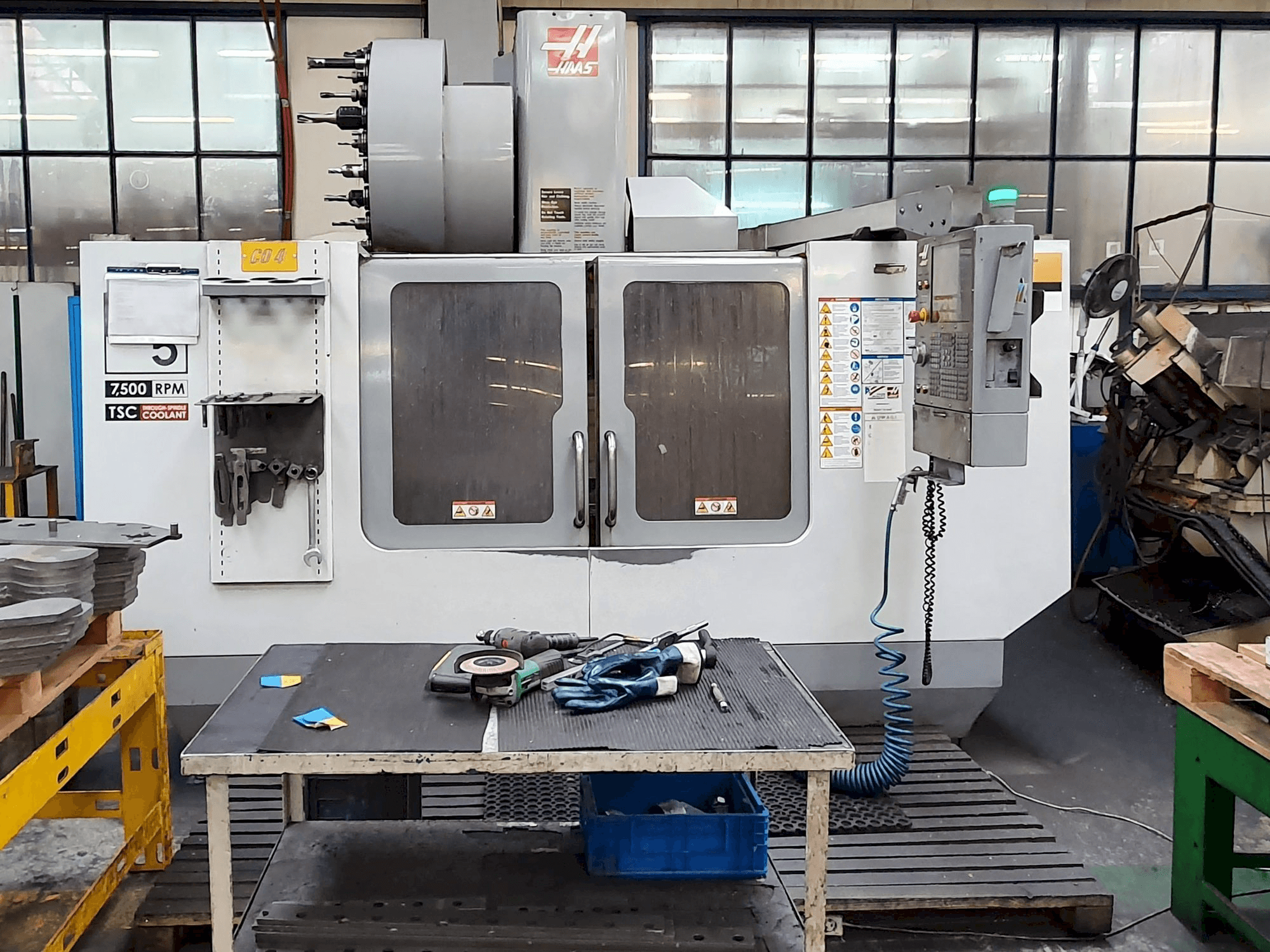 HAAS VF-5 / 50HE-maskinen framifrån