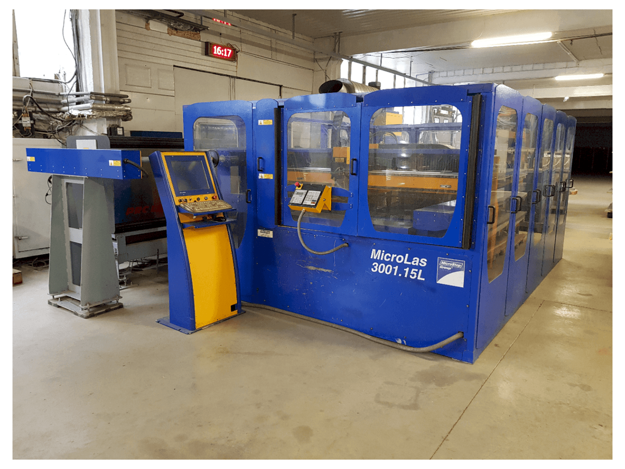 MicroStep MicroLas 3001.15L-maskinen framifrån