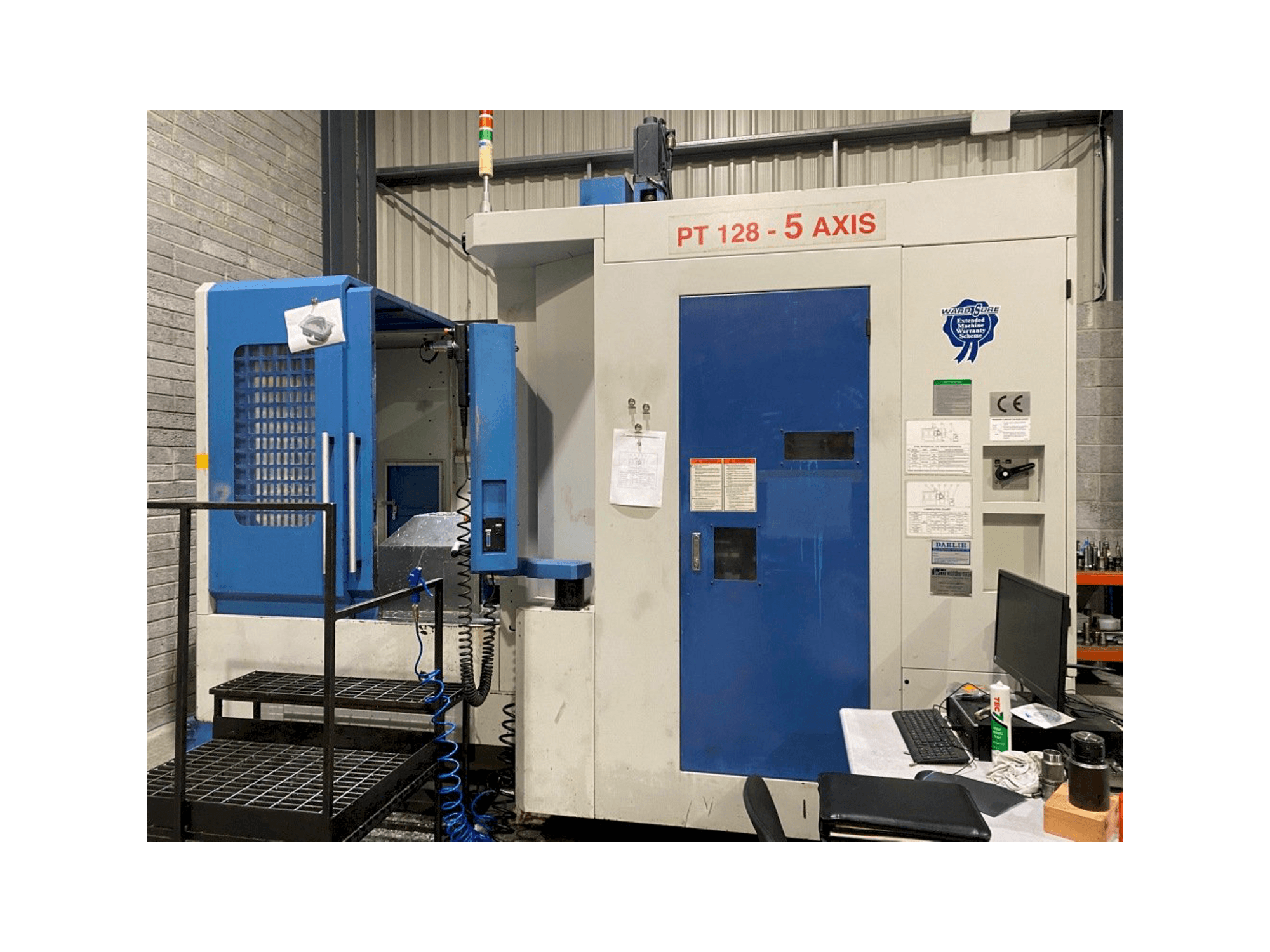 DAH LIH PT128-maskinen framifrån