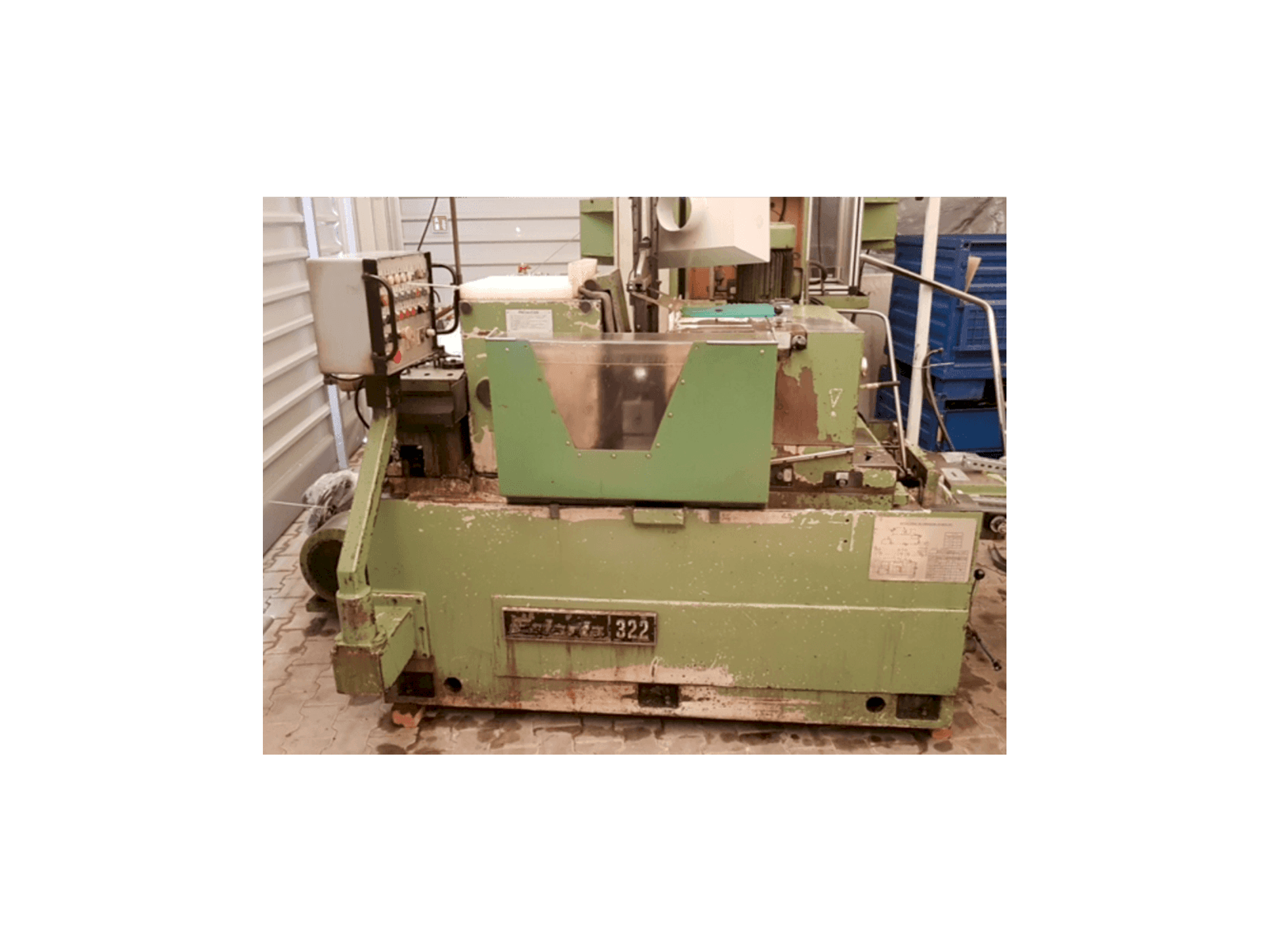 Estarta 322-maskinen framifrån