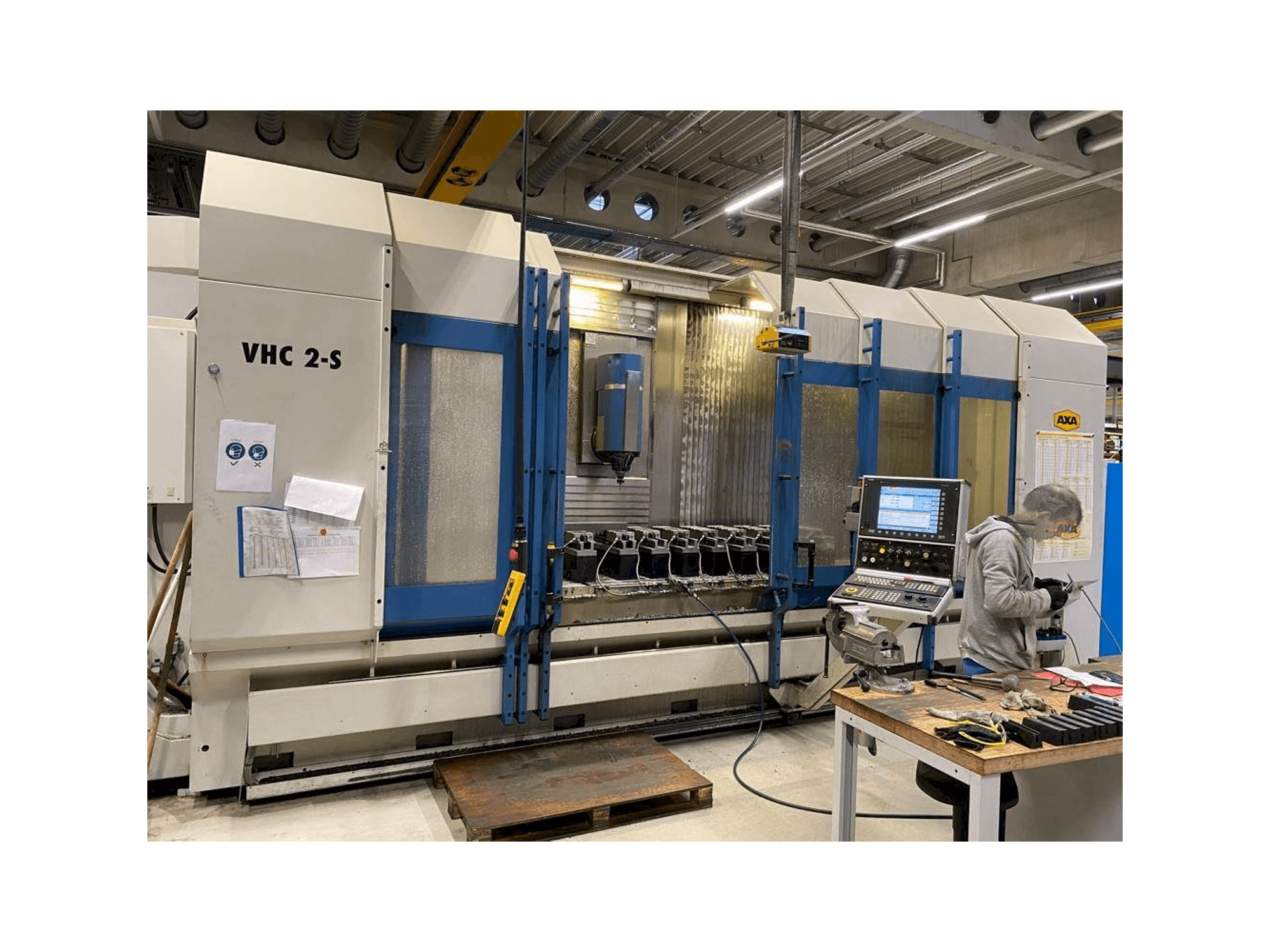 AXA VHC 2-3500 S-maskinen framifrån