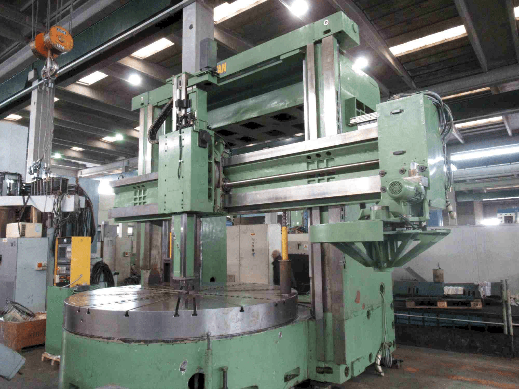 Titan SC 33 CNC-maskinen framifrån
