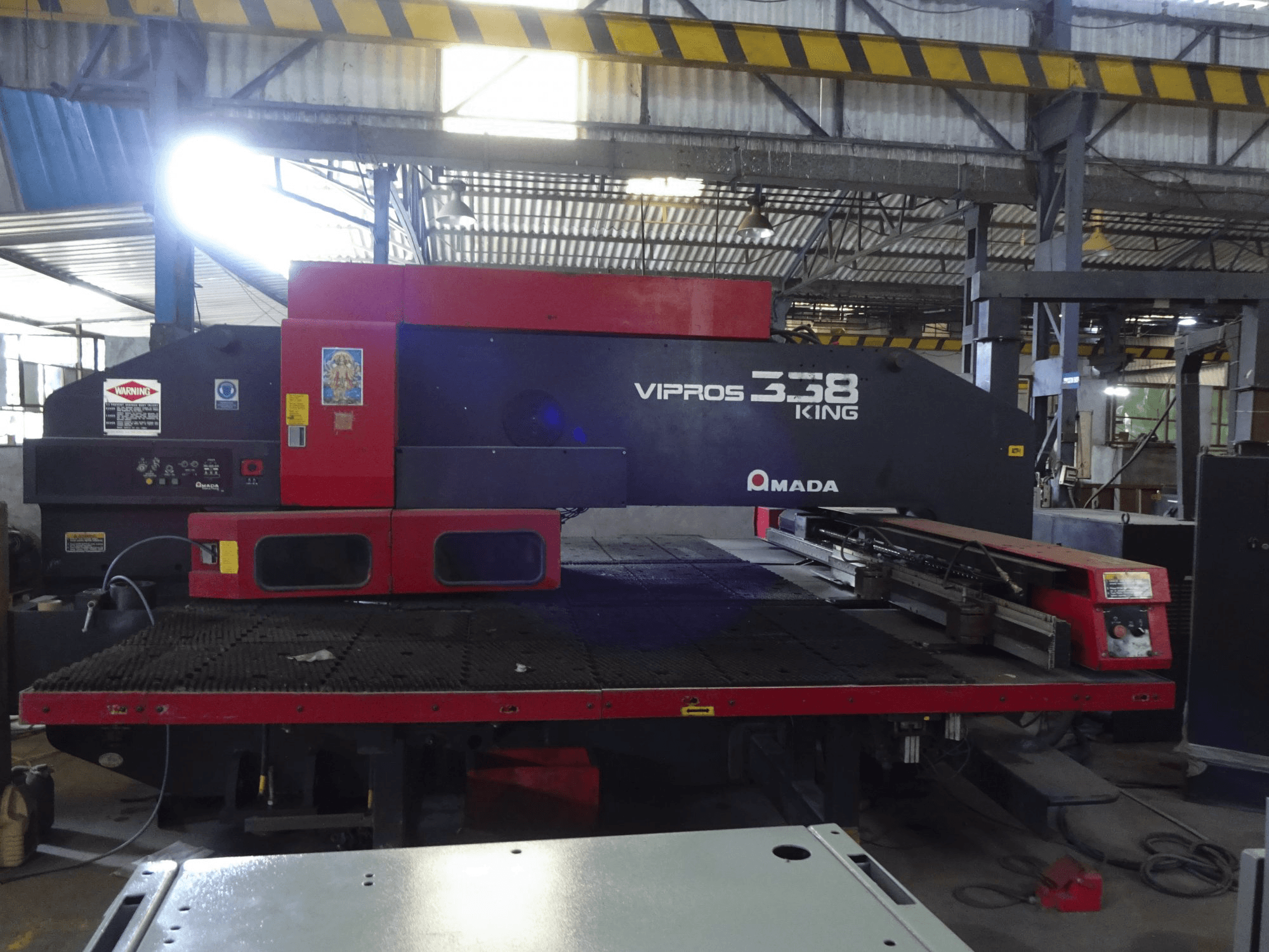 AMADA-maskinen framifrånVipros 358 King