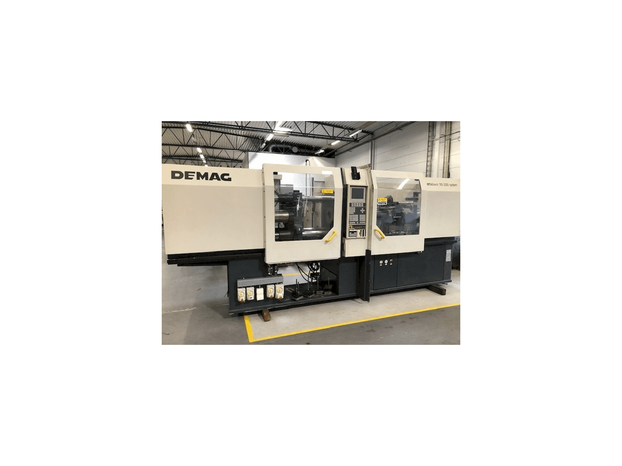DEMAG Ergotech 110-200 System-maskinen framifrån