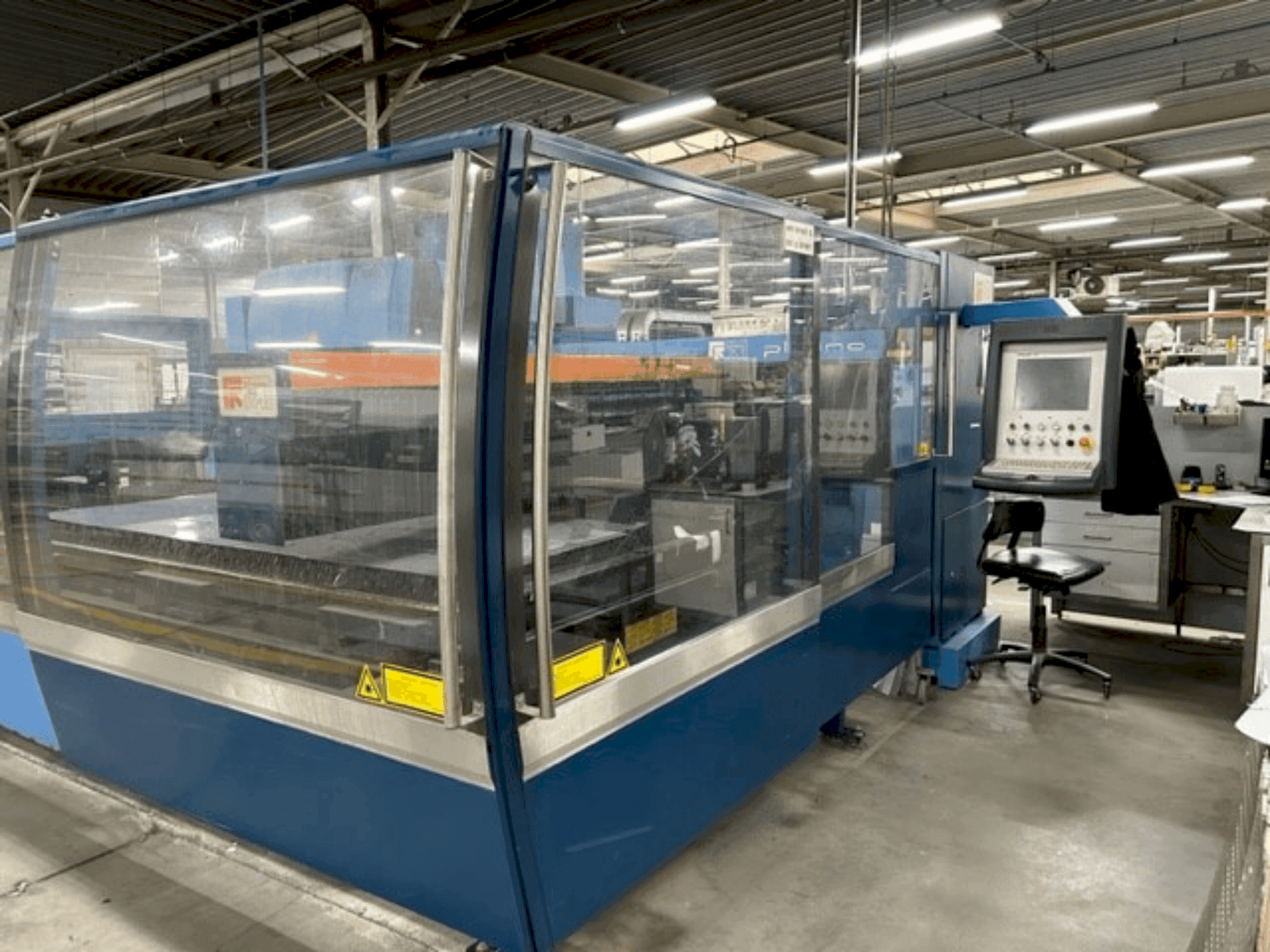 Prima Power PLATINO HS P20L 2040 (2008)-maskinen framifrån