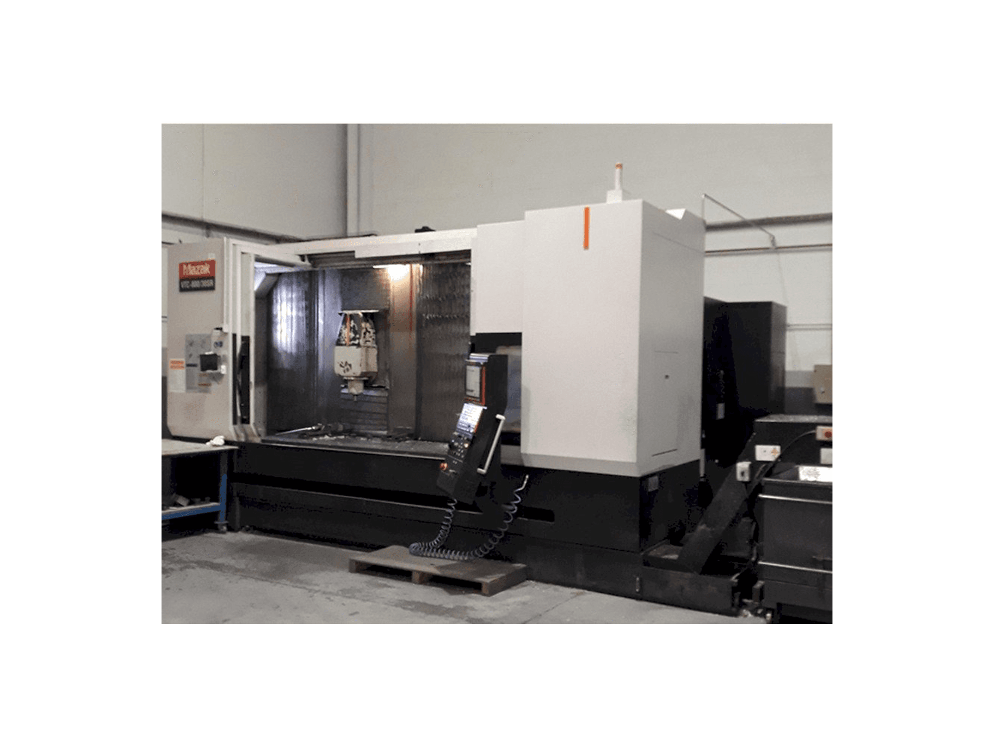 Mazak 800-30 SR-maskinen framifrån