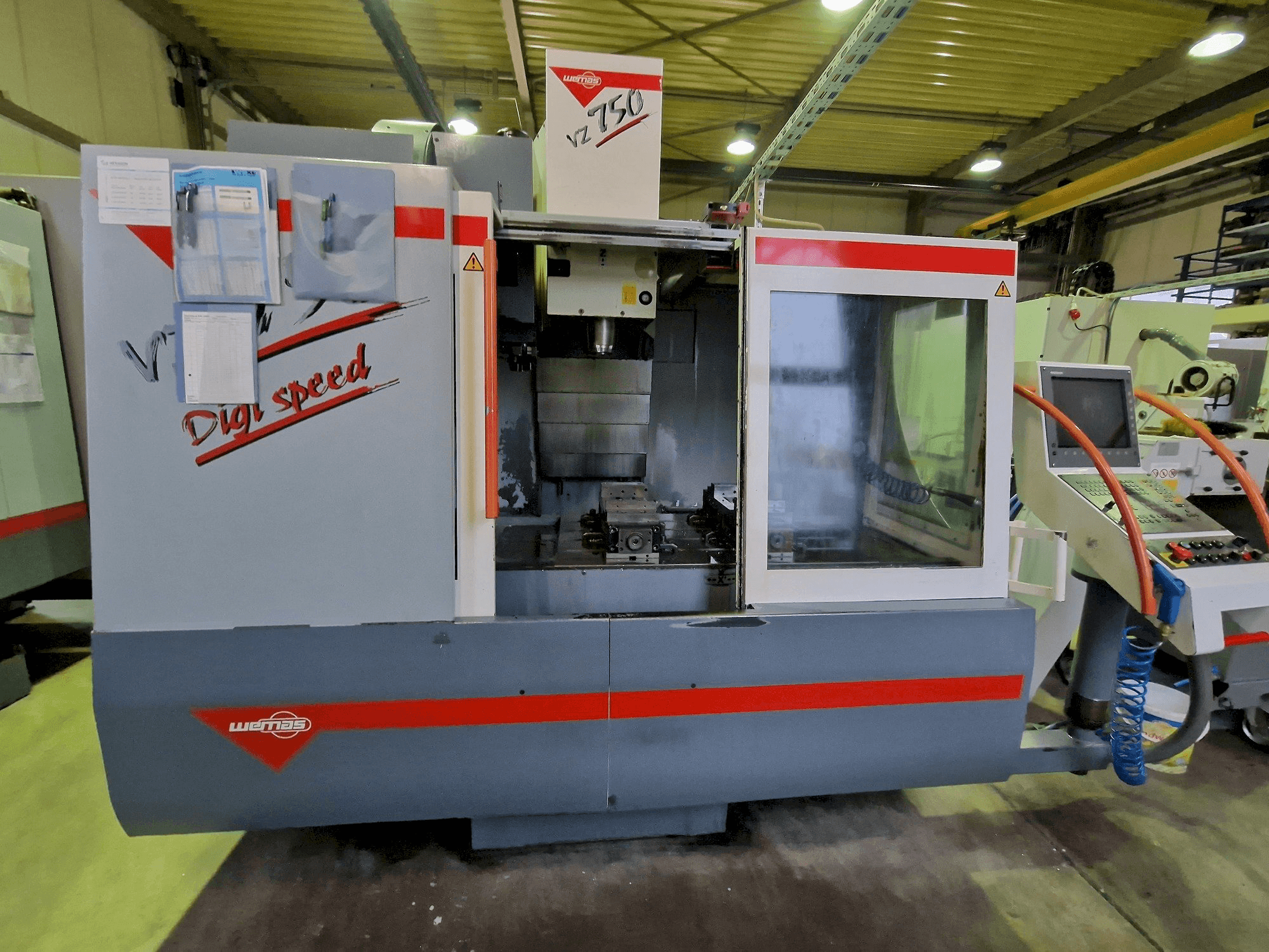 WEMAS VZ 750-maskinen framifrån