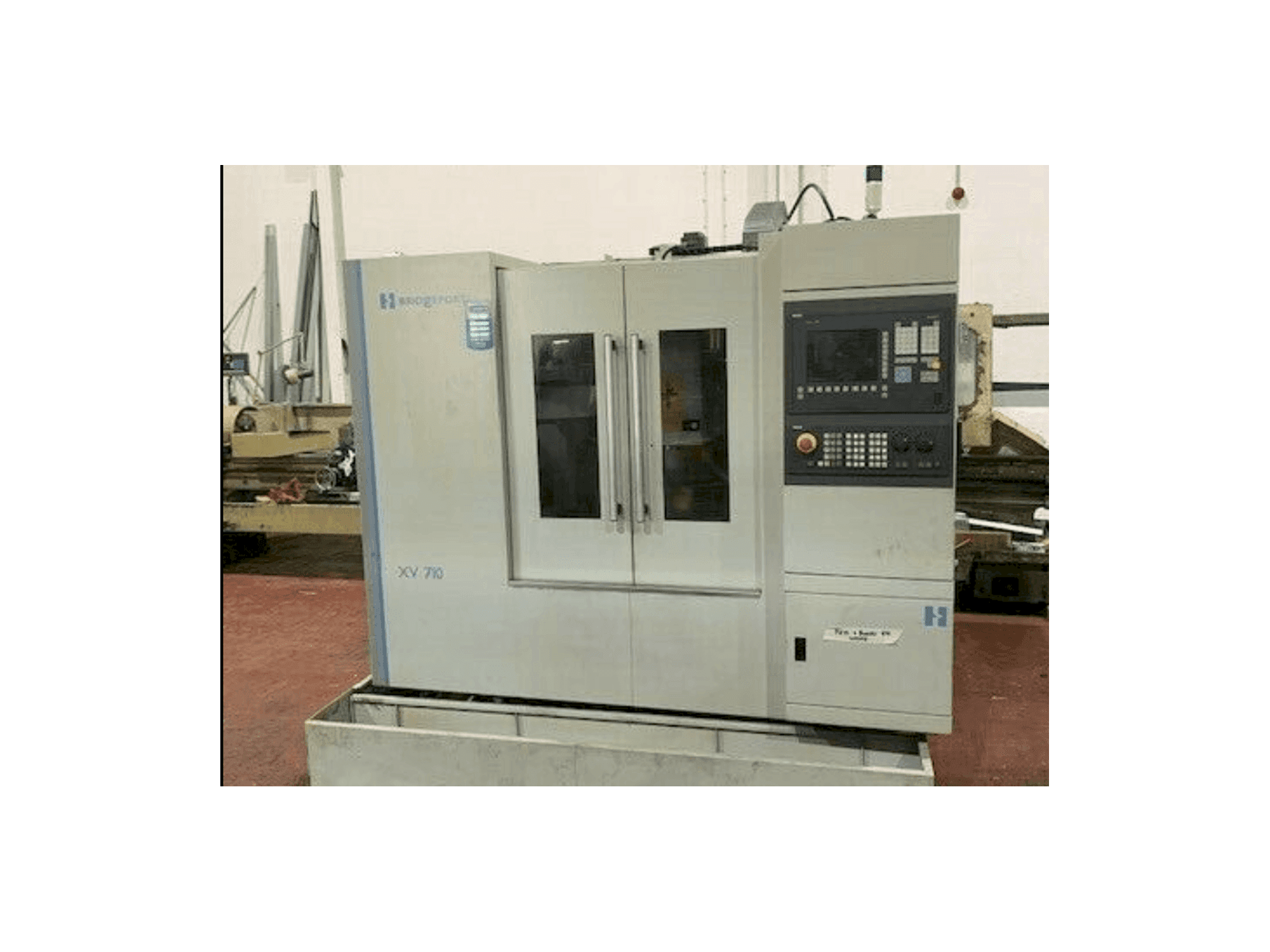 Bridgeport XV 710-maskinen framifrån