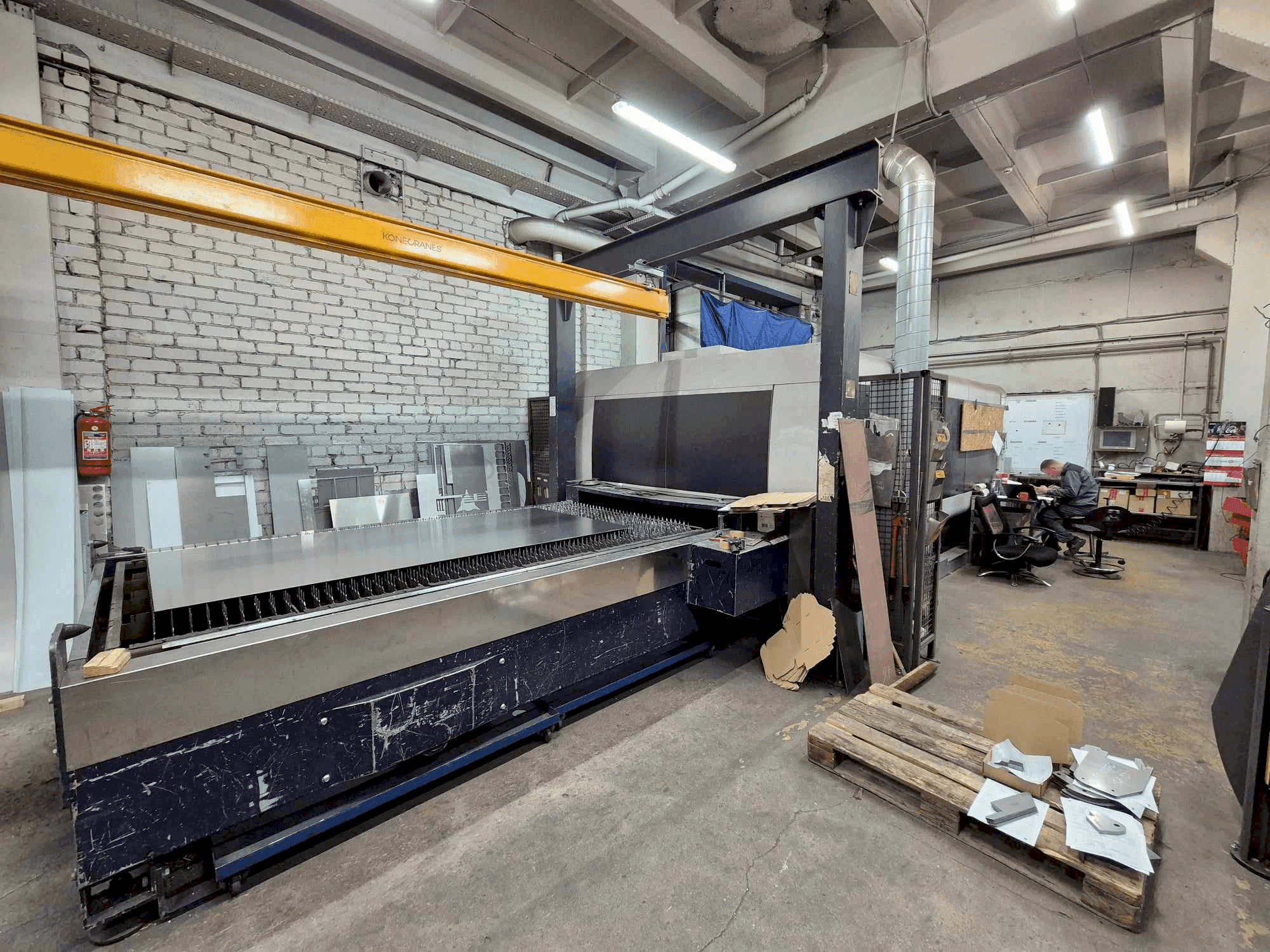 Bystronic BySprint Fiber 3015 (2012)-maskinen framifrån