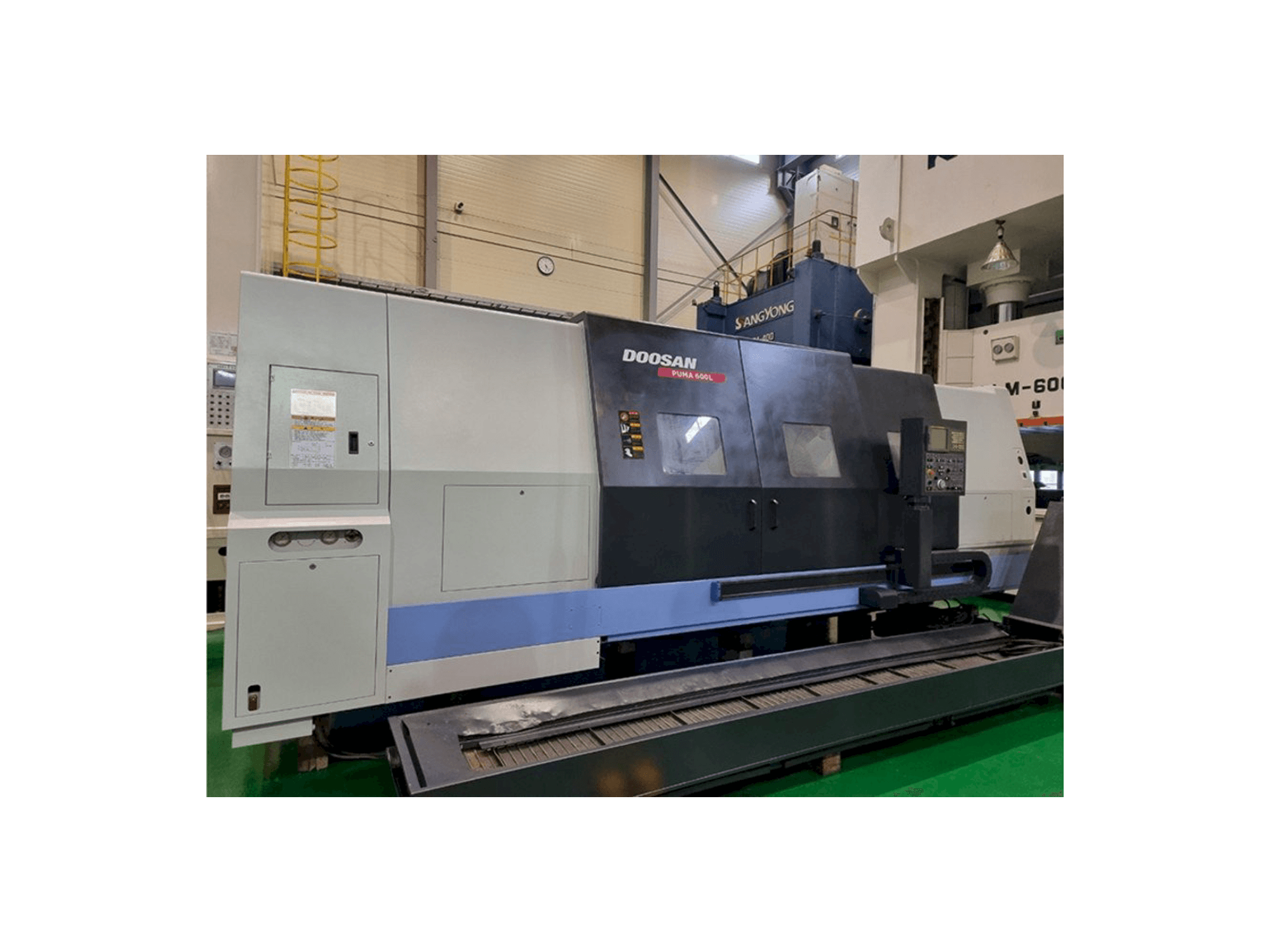 Doosan Puma 600L-maskinen framifrån