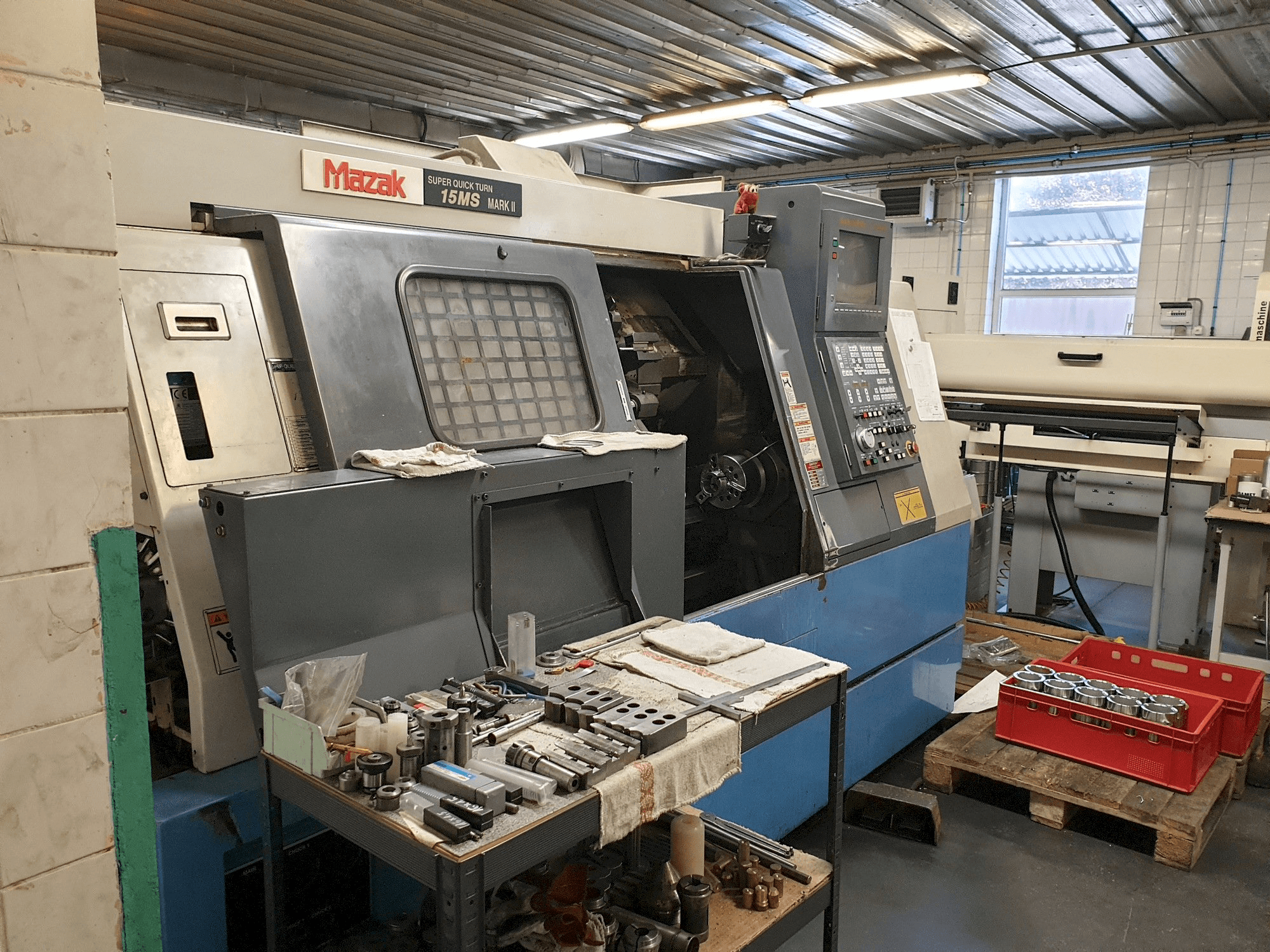 Mazak SQT 15MS-maskinen framifrån