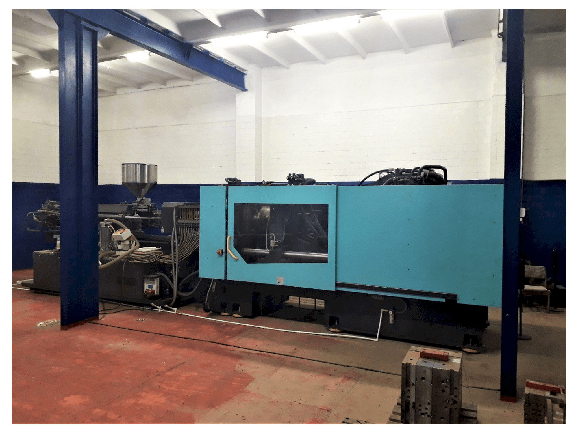 DEMAG Systec Sumitomo 500/9200- 6400-maskinen framifrån