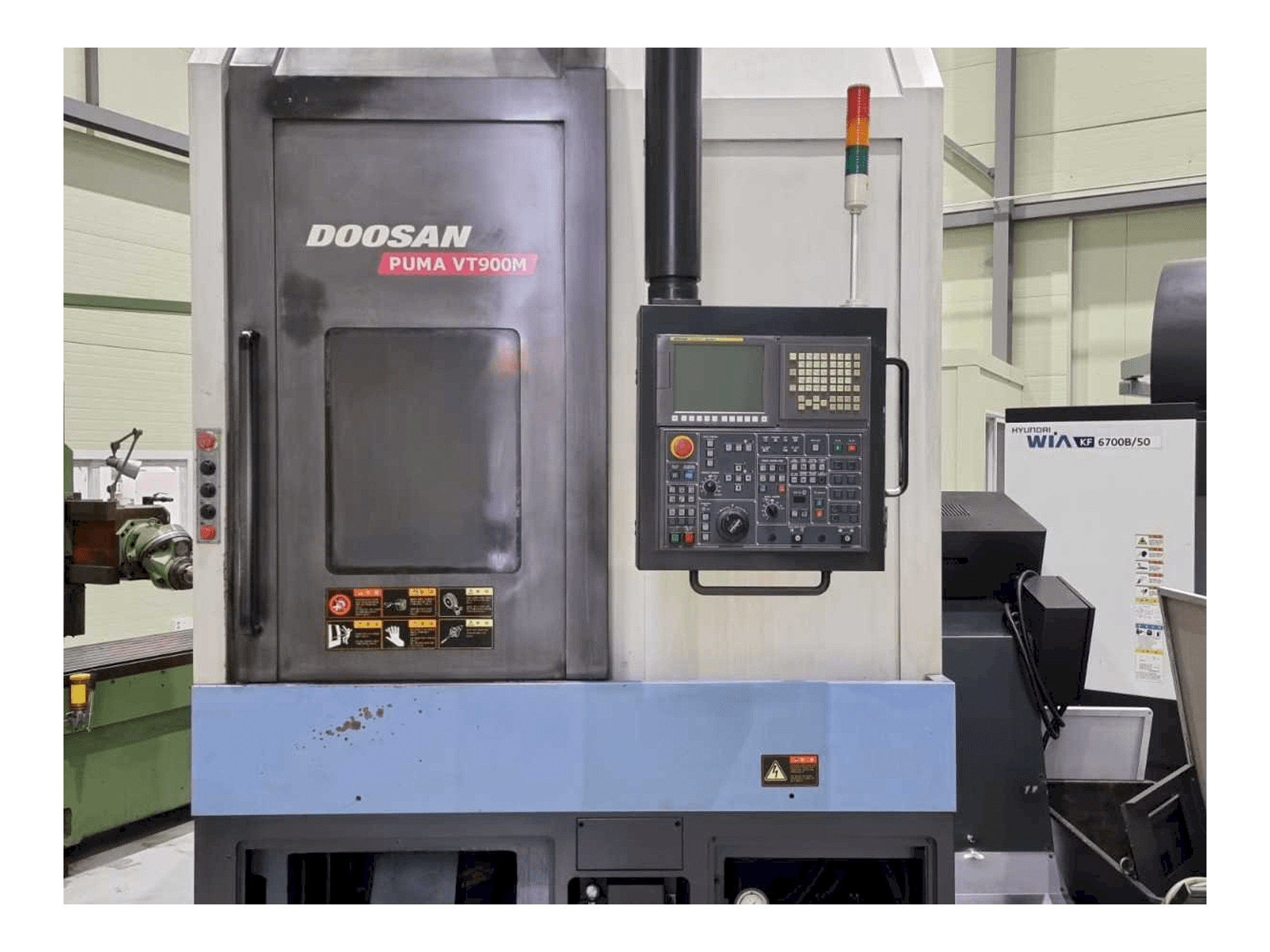 Doosan PUMA VT900M-maskinen framifrån